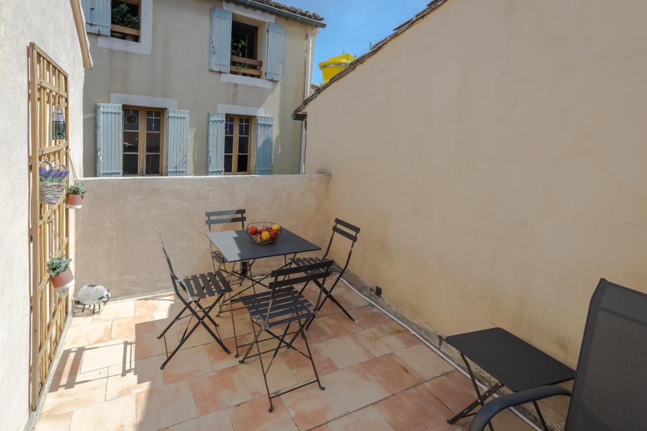 Appartement Terrasse Climatise Calme En Centre-Ville L'Isle-sur-la-Sorgue Exterior photo