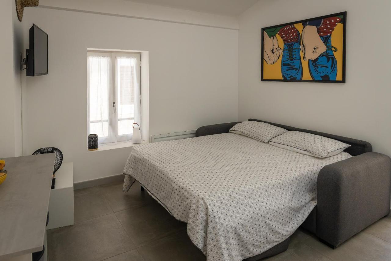 Appartement Terrasse Climatise Calme En Centre-Ville L'Isle-sur-la-Sorgue Exterior photo